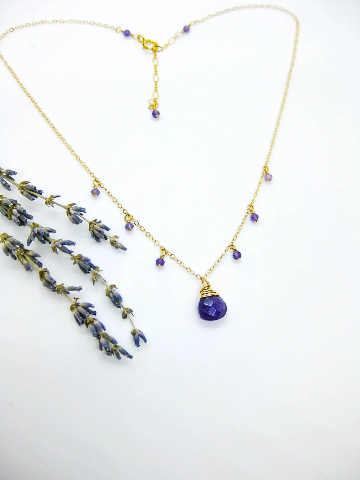 Chamomile: Amethyst Necklace - n572