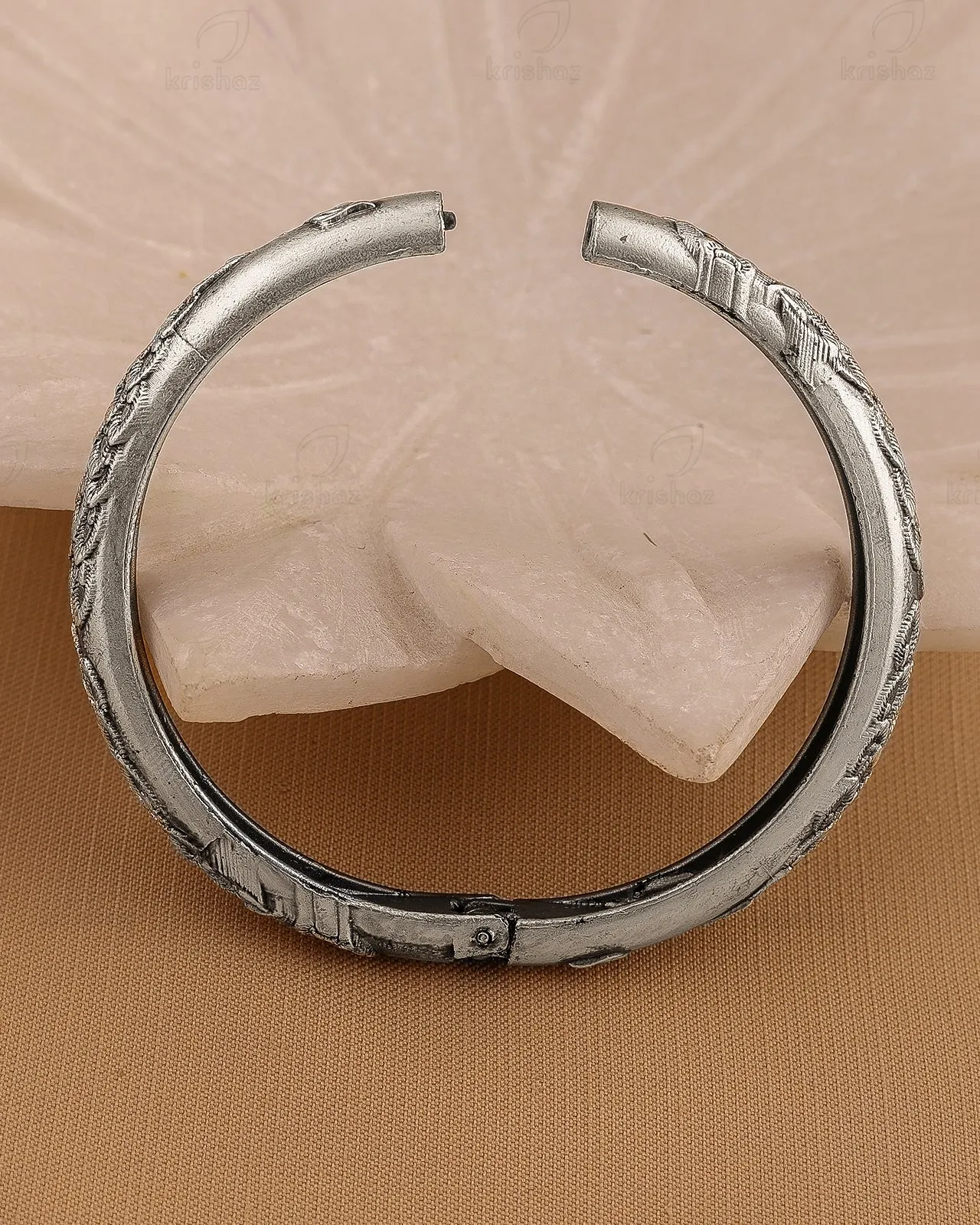 Sitara One Piece Bangle