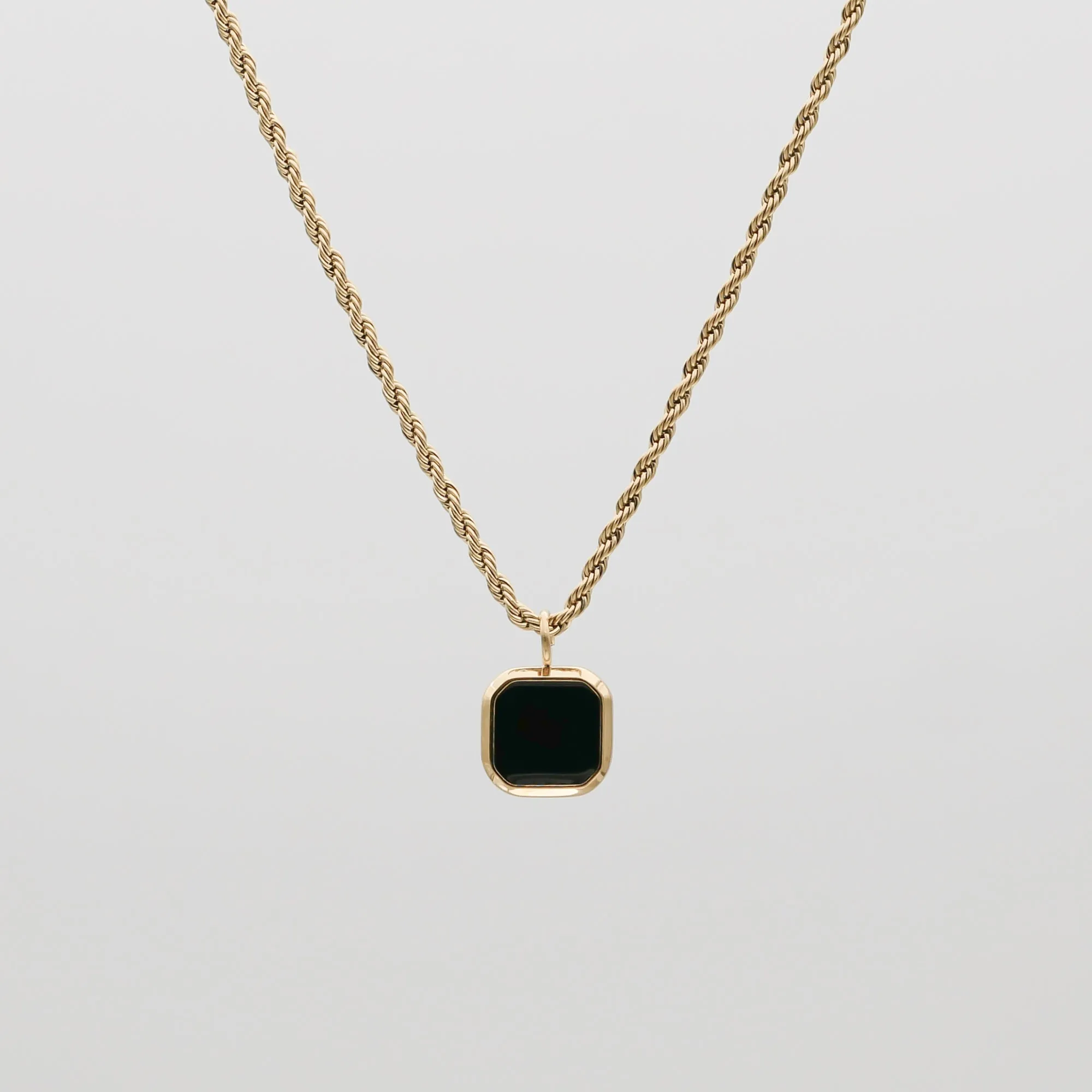 Zola Onyx Pendant Necklace